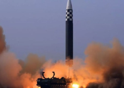 Северная Корея запустила баллистические ракеты в сторону Японии
