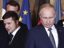 Песков заявил об отсутствии переговоров о проведении встречи Путина и Зеленского