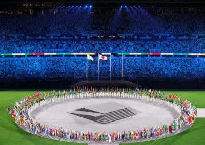 Россия встречала своих олимпийцев концертом на Красной площади. Украина «вызывает на ковёр»