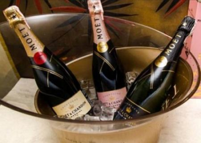 Moet Hennessy возобновит поставки шампанского в Россию под названием «игристое вино»