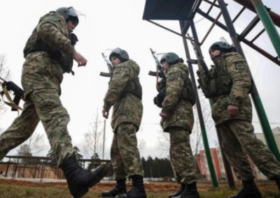 В Белоруссии внезапно проверяют боеготовность войск