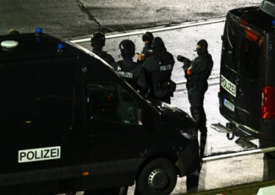 Вооружённый турок с 4-летним ребёнком в заложниках парализовал аэропорт в Гамбурге