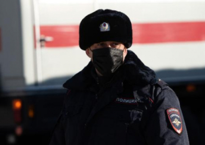 Россиянин, поддерживающий Украину, напал на полицейских в центре Москвы