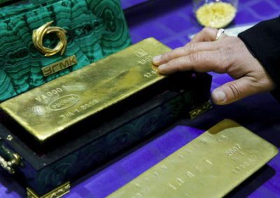 США расширили санкционный список и ввели запрет на импорт золота из России
