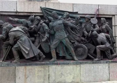 Евроатлантисты вновь собрались демонтировать памятник Советской армии в Софии