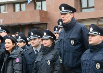 Языковые скандалы уже вспыхивают между военными и полицейскими