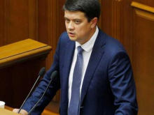 Выстрел себе в голову: Разумков предупредил Зеленского о последствиях досрочных парламентских выборов