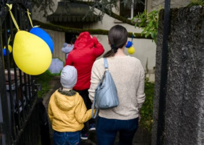 Швейцария готова платить украинским беженцам за возвращение на родину, Ирландия отказывает в приёме