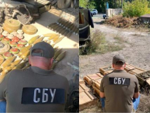 Грибной сезон для украинских схронов: ВСУшники воруют оружие и боеприпасы в промышленных масштабах