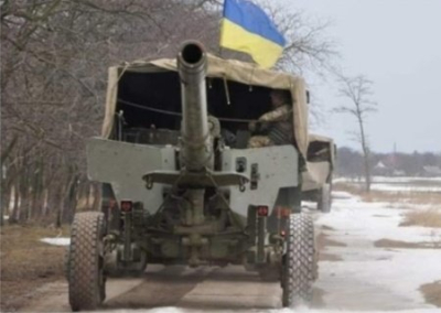 Обстановка на Донбассе накаляется: Украина стягивает в зону боевых действий вооружение