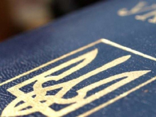 Паспорта с тризубом отберут у сепаров и шпионов ГРУ: режим Порошенко  хочет лишить прав  нелояльных украинцев