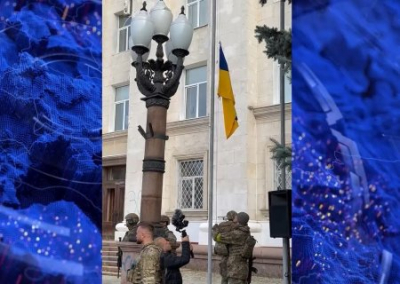 В российском Херсоне поднят украинский флаг