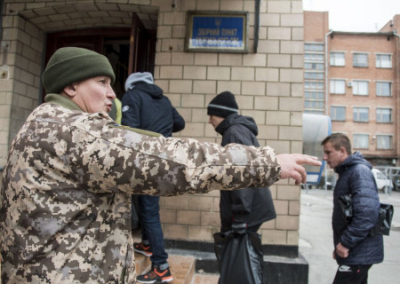 «Будет очень неудобная, строгая и жёсткая мобилизация». Украинцев готовят к новой нормальности