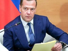 Медведев назвал британских политиков «редкими г-ками и лицемерами»