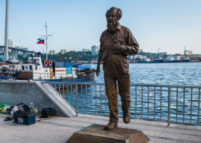 На Дальнем Востоке в суде требуют снести памятник Солженицыну