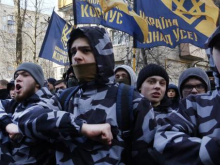 Более 80% россиян уверены, что на Украине есть нацизм — опрос