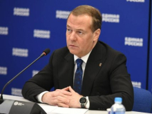 Медведев призвал сделать всё для жителей Мариуполя и Херсона, чтобы они чувствовали себя своими в России