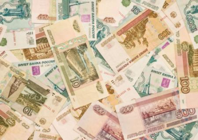 НБУ запретил банкам принимать российские рубли для зачисления на депозиты