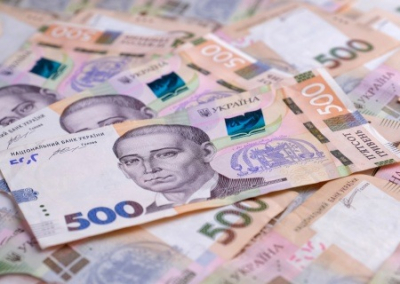 Из-за Минюста с банковских счетов украинцев массово списывают деньги