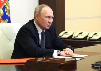 Путин объявил борьбу с бюрократией