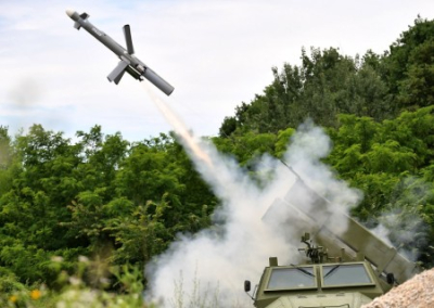 Сербия опровергла сообщения о прямых поставках вооружения Украине