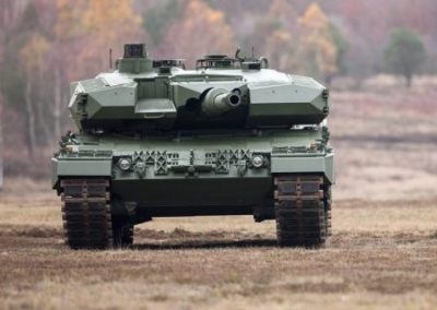 Премьер-министр Польши в Киеве принимает первые танки Leopard
