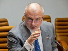 «Мелкие пакости»?: Сенатор Клишас возмутился оценкой Константинова взрывов в Крыму