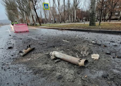 Весь день украинские боевики накрывают «Градами» и 155-мм снарядами Донецк