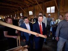 Ляшко вывозит украинскую древесину в ЕС