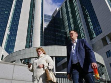 Путин упростил иностранным компаниям регистрацию счетов в российских банках