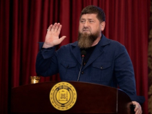 СМИ: Кадыров пригрозил уволить чиновников, чьи дети не знают чеченского языка