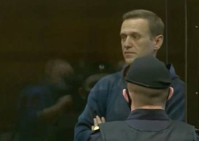 Полное выступление Навального в суде: дворцы, виноградники,  аквадискотеки, но ничего по сути дела
