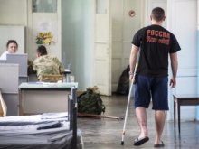 С больничной койки — в окопы? Родственники бойцов из ДНР говорят, что недолеченных военнослужащих возвращают на фронт