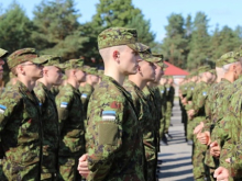 Правительство Эстонии обсуждает возможность отправки войск на Украину