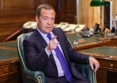 Медведев назвал Германию врагом России