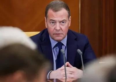 Медведев предупредил, что ожидает НАТОвских «миротворцев» на Украине