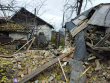 ВСУ обстреляли Стаханов и Золотое-5 в ЛНР: ранены трое мирных жителей, повреждены жилые дома