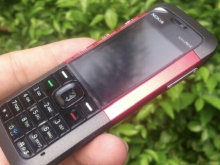 Лукашенко призвал пользоваться кнопочными телефонами — смартфоны отслеживают американцы