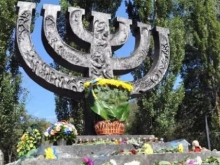 Лицемерные украинские власти отмечают День памяти украинцев, спасавших евреев от Холокоста