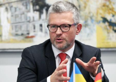 Немцы призвали свои власти выдворить украинского посла Мельника