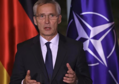 Столтенберг призвал страны НАТО быть готовыми к «длительным сложным отношениям» с Россией