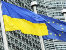 Политолог обвинил Германию, Францию в «удушении» Украины