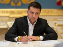 Зеленский подписал свой закон о референдуме