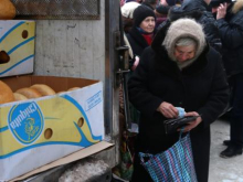 Украинцы останутся без хлеба, но не все: депутаты и Зеленский продолжат шиковать на фоне тотальной нищеты