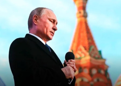 Путин на Красной площади жителям новых регионов: Добро пожаловать домой!
