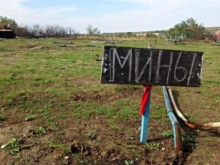 Тихая война: мины и неразорвавшиеся боеприпасы убивают и калечат жителей Донбасса