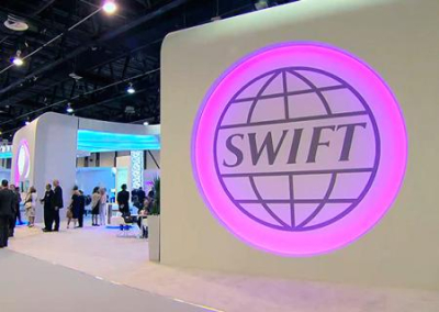 Moody’s допускает риск отключения России от SWIFT