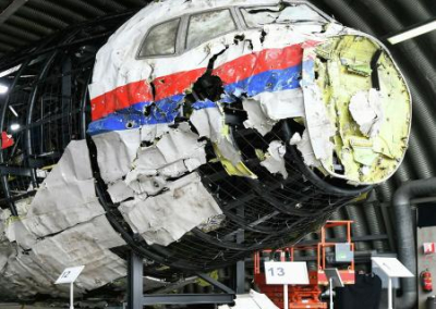 США и ЕС призывают Россию взять на себя ответственность за катастрофу рейса MH-17