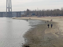 Киев высушивает реку Днепр