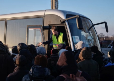 Украинские беженцы разъезжаются из Польши в Германию и на Украину